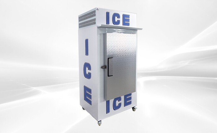 Ice Merchandiser One Door Ice Storage 100 Bags Freezer Rental for rent in Gustine, TX