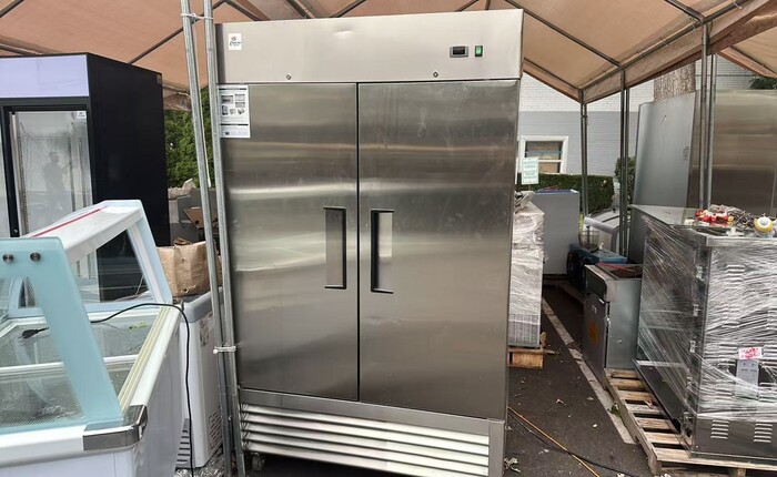 commercial Reach In 2 door freezer Rental for rent in Sheldon, TX