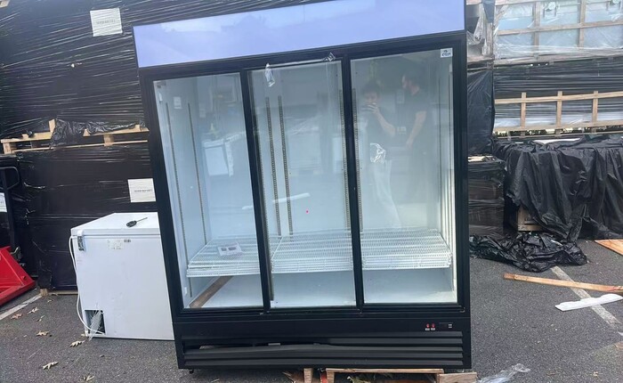 72 inches slide door cooler Refrigerator Rental for rent in Sumner, WA
