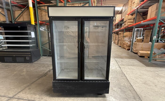 41 ins Merchandising door cooler Rental for rent in Ames, TX