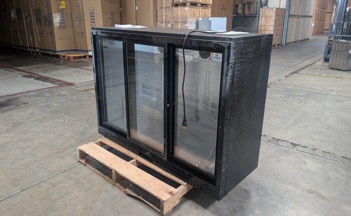 Beverage back bar cooler slide door Rental for rent in Luling, TX