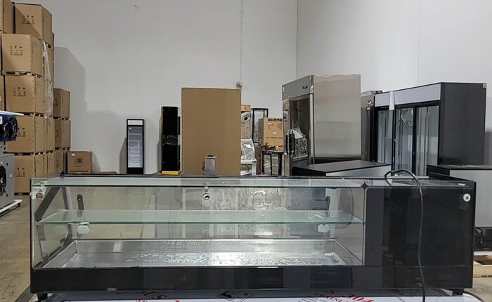 ClearanceRefrigerated Display Case sushi refrigerator105500C0629 Rental for rent in St. Cloud, FL