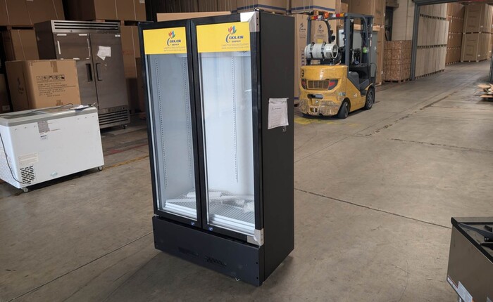 39 ins Merchandising door cooler Rental for rent in St. Cloud, FL